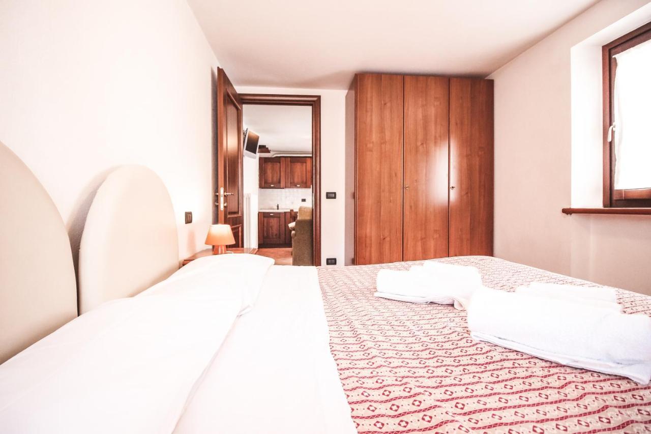 Residence Aquila - Bilo Punta Goa Brusson Eksteriør billede